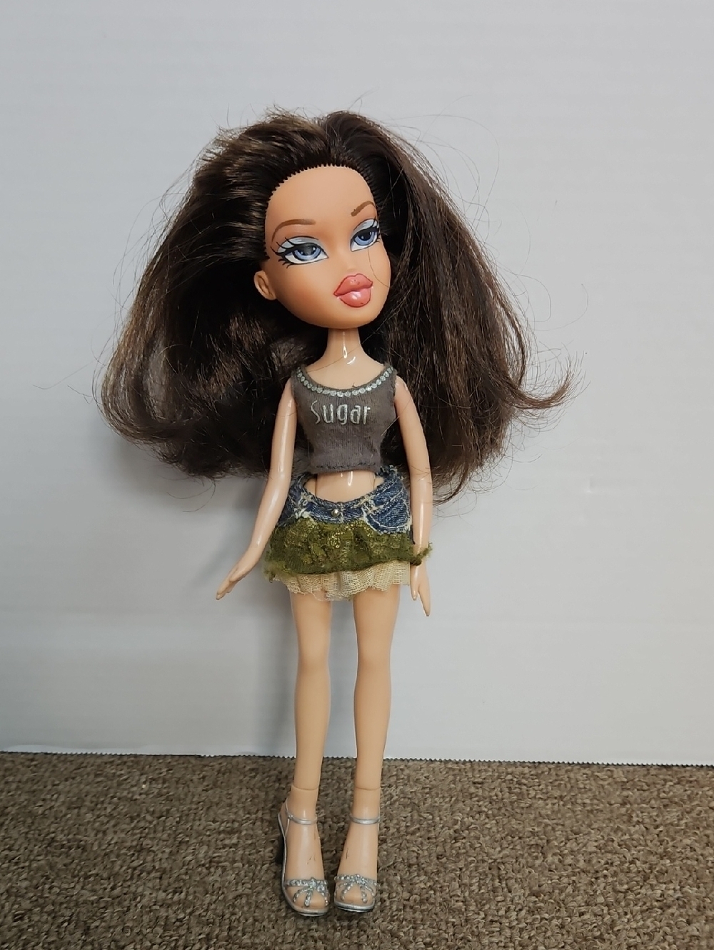 Bratz Yasmin MGA Doll 2001 Y2K Outfit Dark Hair